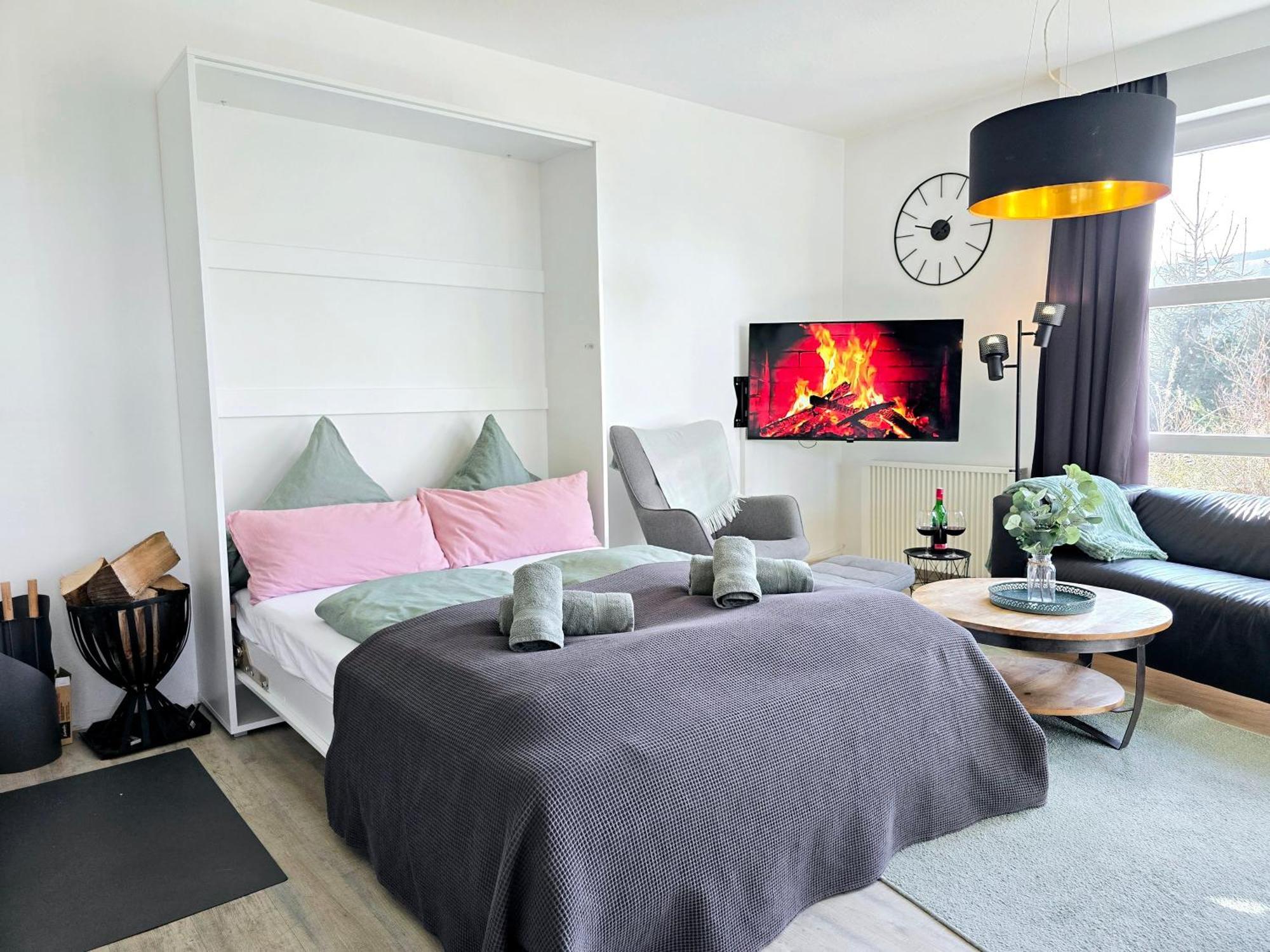 Ferienwohnung Fuchsbau Mit Kamin & Terrasse & Hunde Winterberg Eksteriør bilde